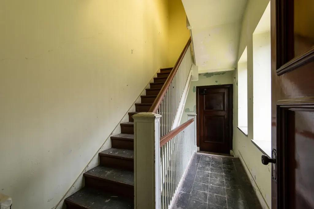 8725 South May Street Chicago IL 60620