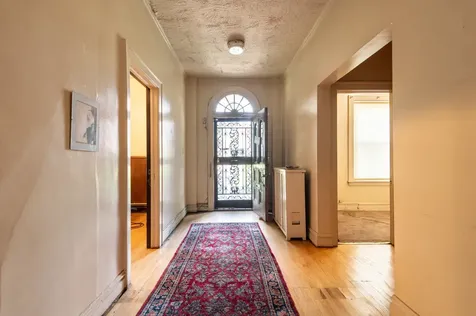 8725 South May Street Chicago IL 60620