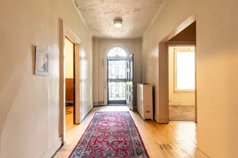 8725 South May Street Chicago IL 60620