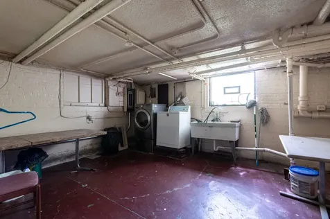 8725 South May Street Chicago IL 60620