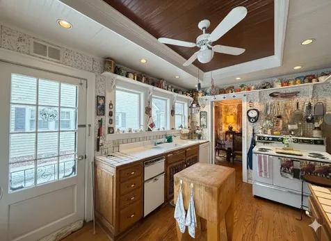 502 South I Oka Avenue Mount Prospect IL 60056