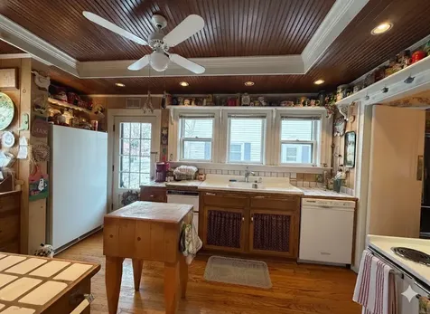 502 South I Oka Avenue Mount Prospect IL 60056