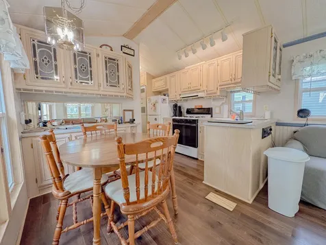 7/160 Woodhaven Sublette IL 61367
