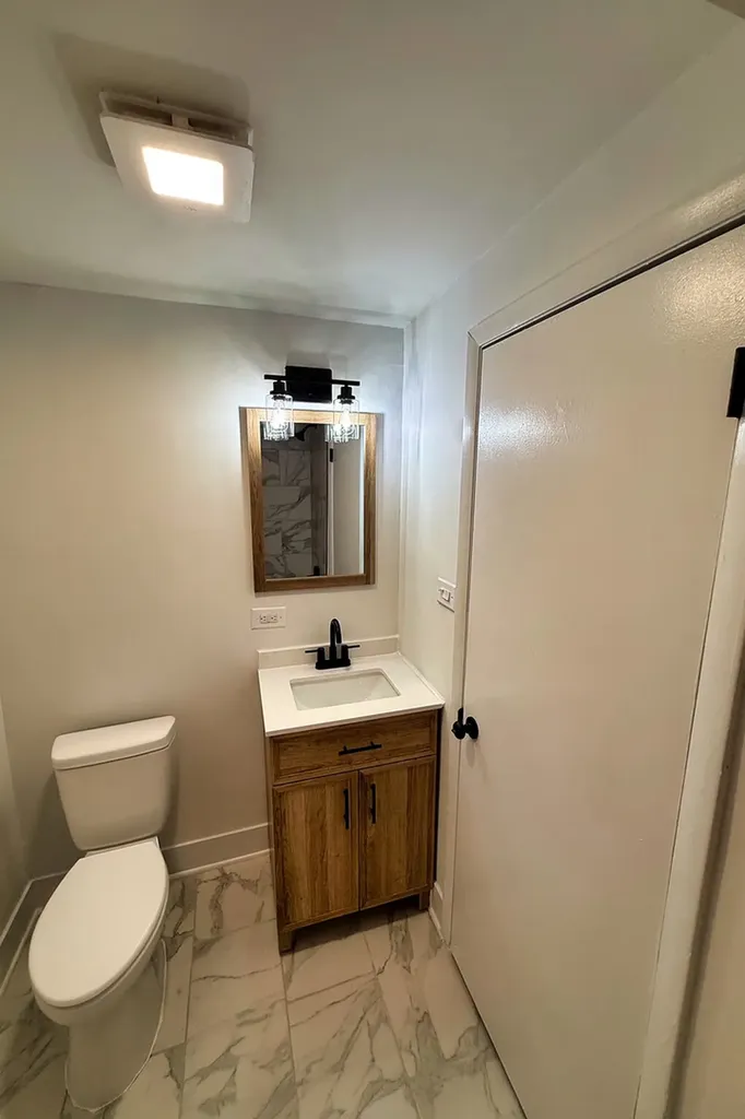 7718 South Jeffery Boulevard Chicago IL 60649