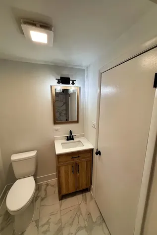 7718 South Jeffery Boulevard Chicago IL 60649