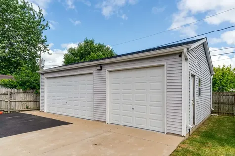 3112 16TH Street North Chicago IL 60064