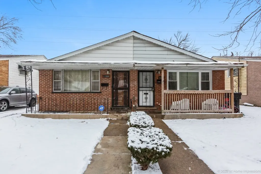 11555 South Peoria Street Chicago IL 60643