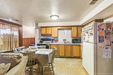 11555 South Peoria Street Chicago IL 60643