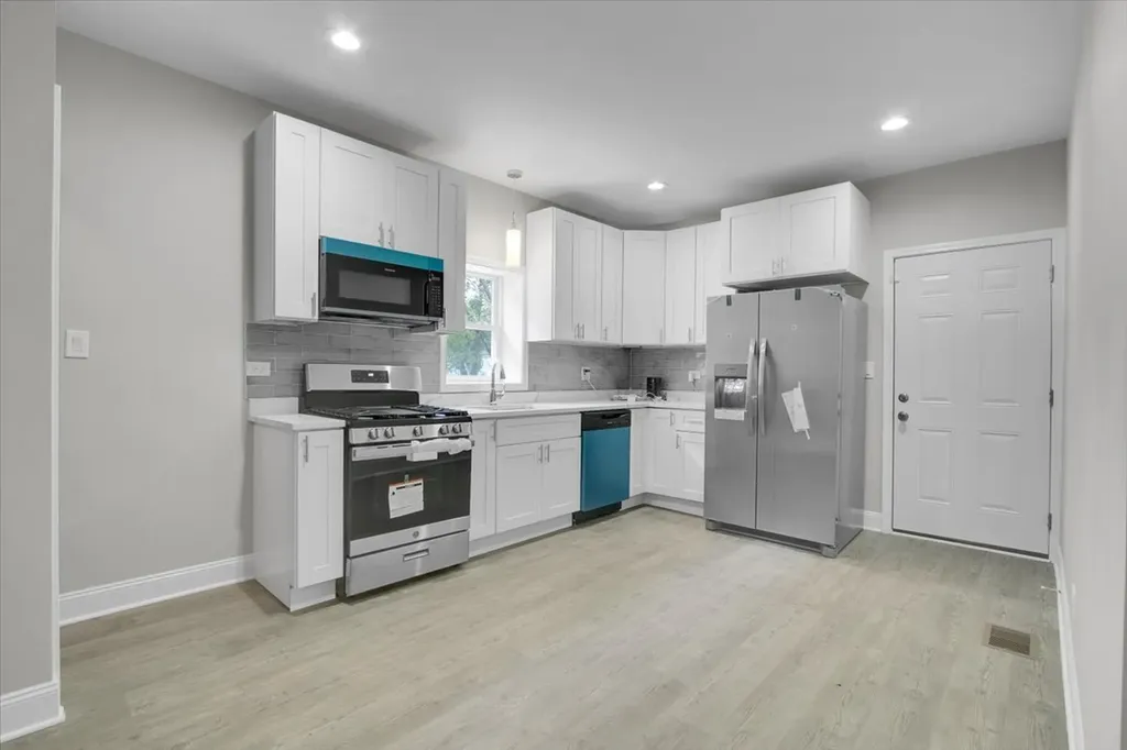 7440 South King Drive Chicago IL 60619