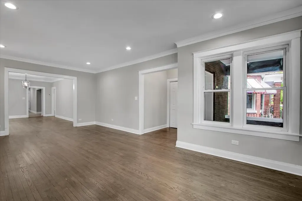 7440 South King Drive Chicago IL 60619