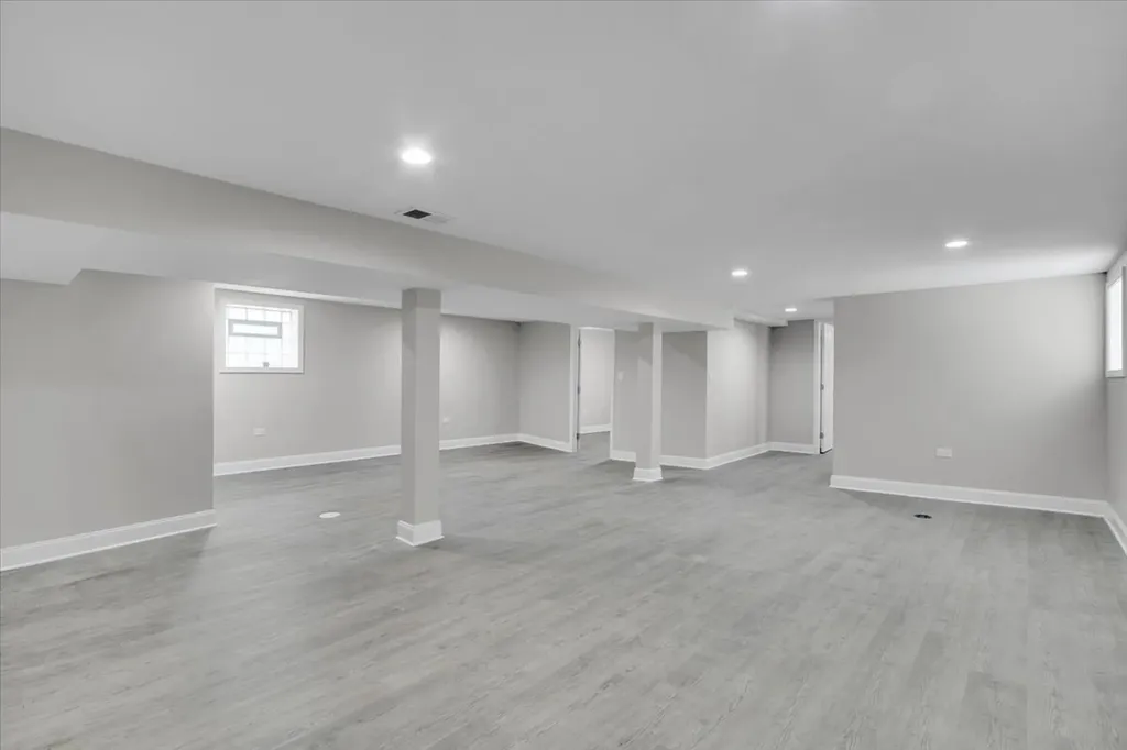 7440 South King Drive Chicago IL 60619
