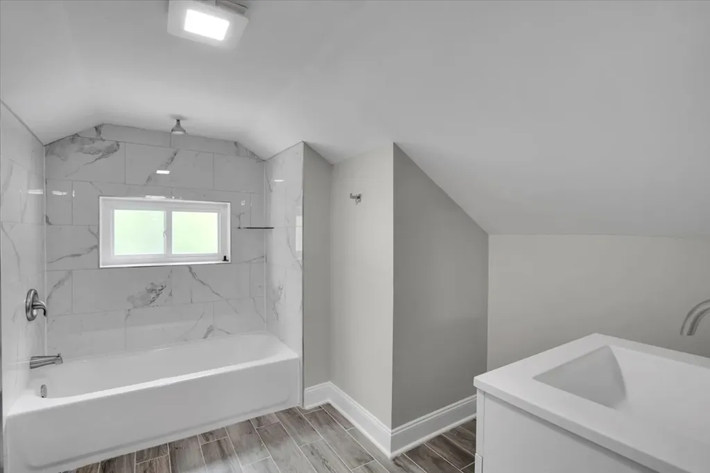 7440 South King Drive Chicago IL 60619