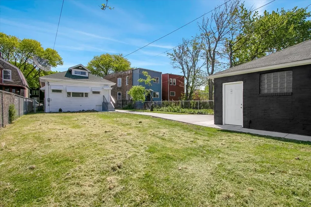 7440 South King Drive Chicago IL 60619