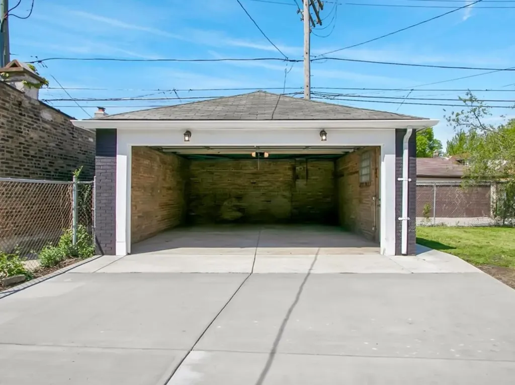 7440 South King Drive Chicago IL 60619
