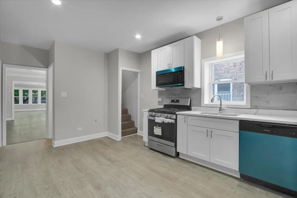 7440 South King Drive Chicago IL 60619