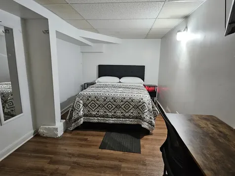 1656 West Hollywood Avenue Chicago IL 60660