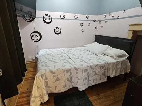 1656 West Hollywood Avenue Chicago IL 60660