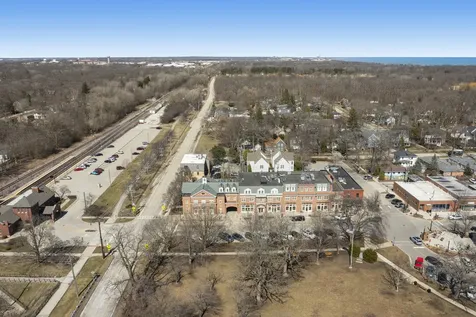10 East Scranton Avenue Lake Bluff IL 60044