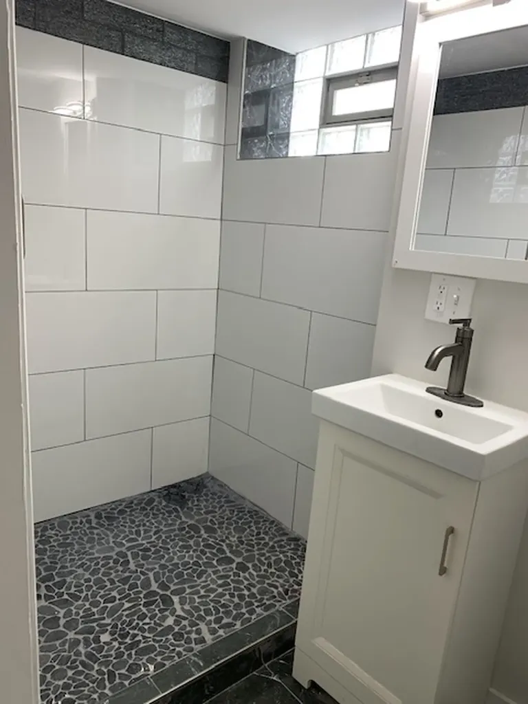 2504 East 96th Street Chicago IL 60617