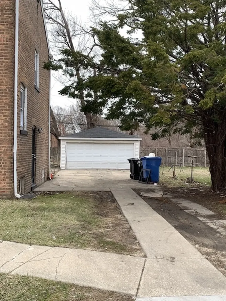 2504 East 96th Street Chicago IL 60617