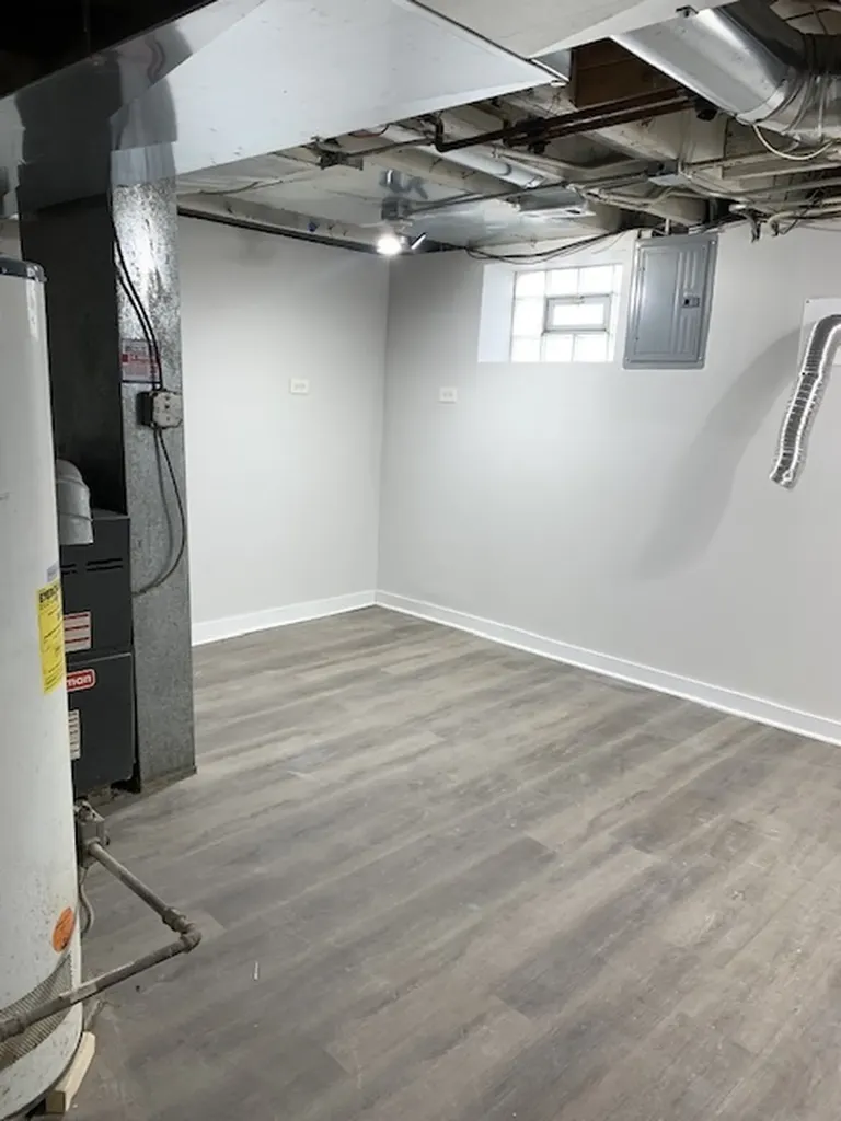 2504 East 96th Street Chicago IL 60617