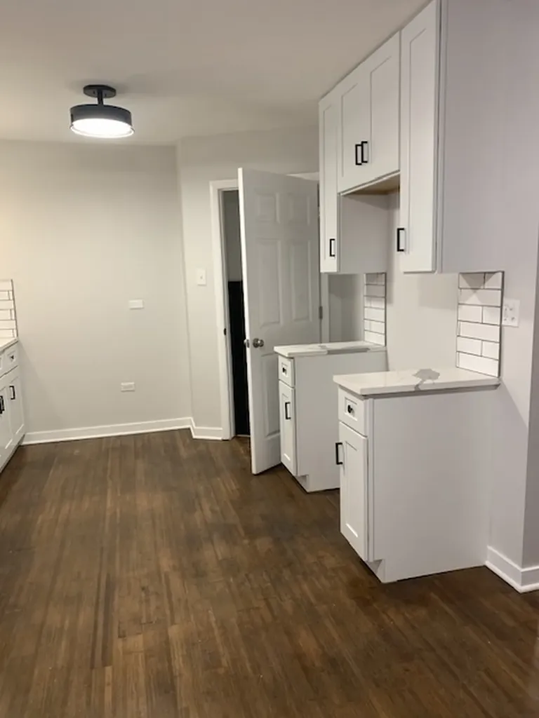 2504 East 96th Street Chicago IL 60617