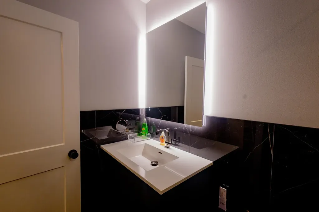 740 67TH Place Willowbrook IL 60527
