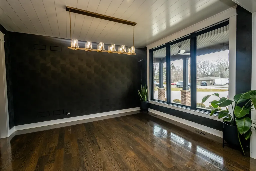740 67TH Place Willowbrook IL 60527