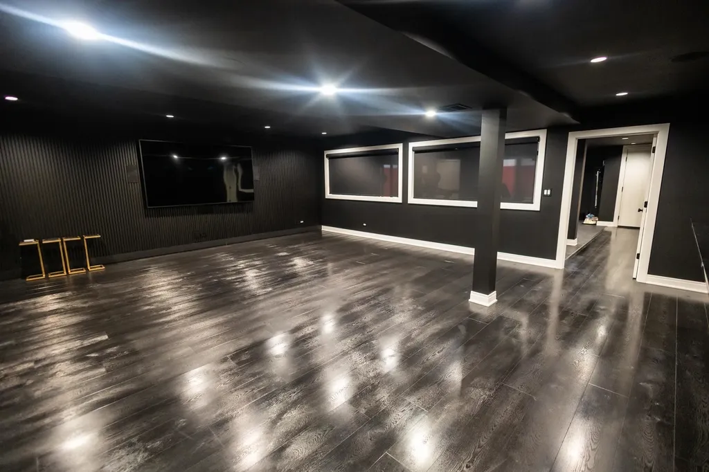 740 67TH Place Willowbrook IL 60527