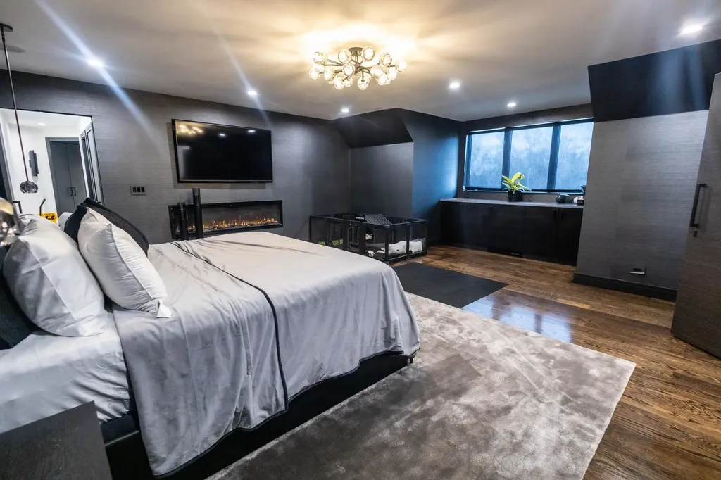 740 67TH Place Willowbrook IL 60527