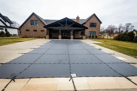 740 67TH Place Willowbrook IL 60527