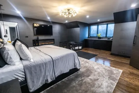 740 67TH Place Willowbrook IL 60527