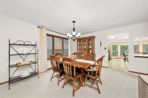 10221 South Eleanor Avenue Palos Hills IL 60465