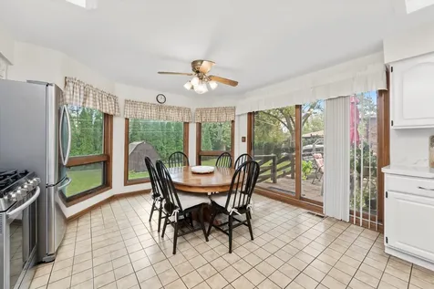 10221 South Eleanor Avenue Palos Hills IL 60465