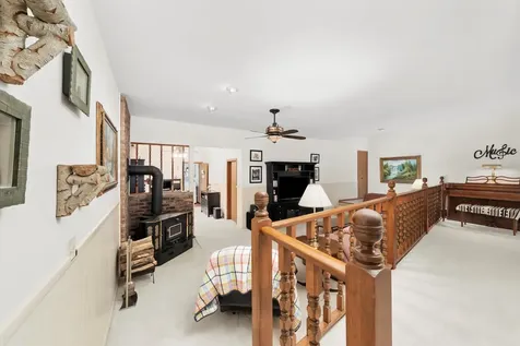10221 South Eleanor Avenue Palos Hills IL 60465
