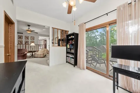 10221 South Eleanor Avenue Palos Hills IL 60465