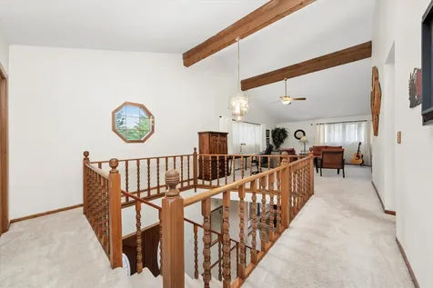 10221 South Eleanor Avenue Palos Hills IL 60465