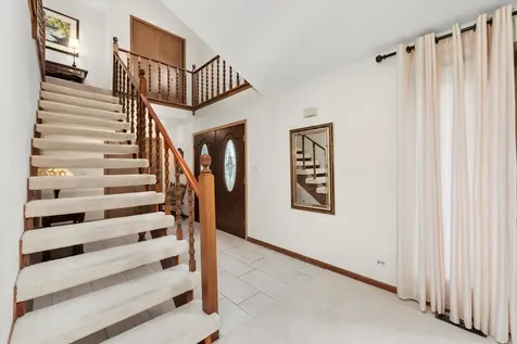 10221 South Eleanor Avenue Palos Hills IL 60465