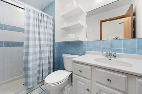 10221 South Eleanor Avenue Palos Hills IL 60465