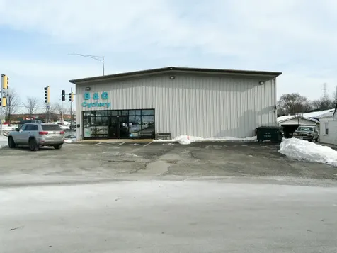 131 East Rollins Road Round Lake Beach IL 60073