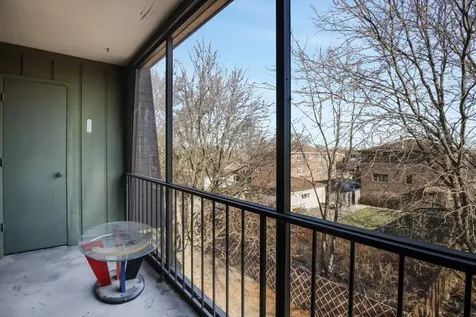 11133 East Road Palos Hills IL 60465