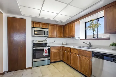 11133 East Road Palos Hills IL 60465