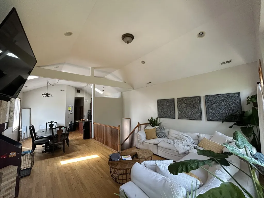 5644 South Prairie Avenue Chicago IL 60637