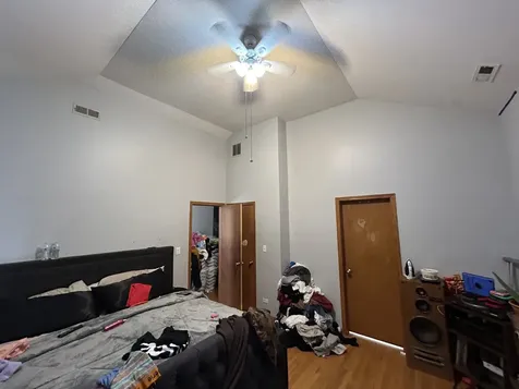 5644 South Prairie Avenue Chicago IL 60637