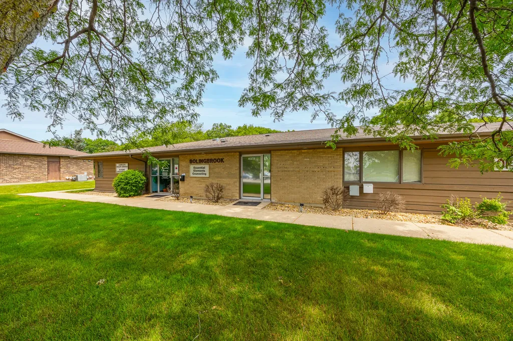 402 West Boughton Road Bolingbrook IL 60440