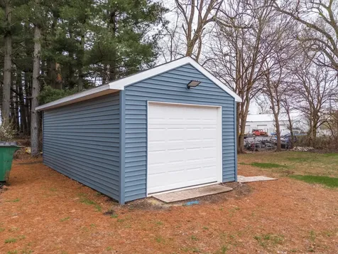 13895 1ST Street Pekin IL 61554