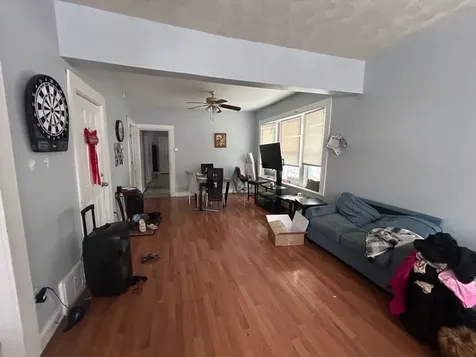 11633 South Parnell Avenue Chicago IL 60628
