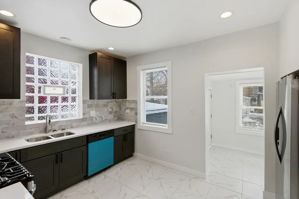 8942 South Aberdeen Street Chicago IL 60620