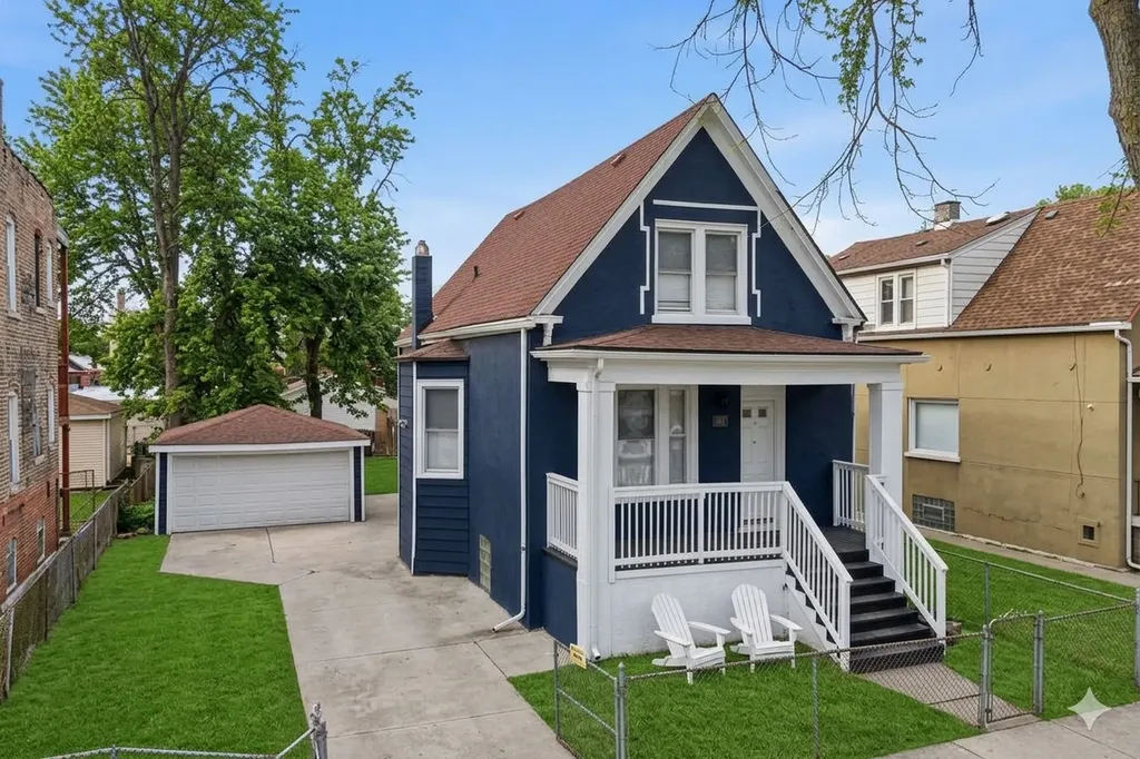 8942 South Aberdeen Street Chicago IL 60620
