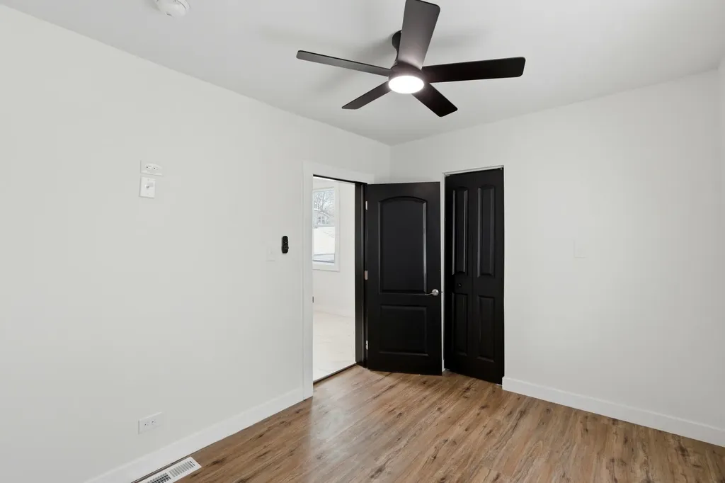 8942 South Aberdeen Street Chicago IL 60620